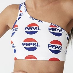 ❤New Forever 21 Crop Top❤